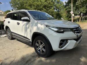 2018 TOYOTA FORTUNER 4X2 AUTOMATIC MH12 VVIP NO
